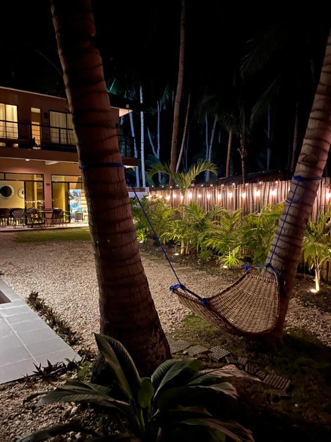 Southseas Beach Resort And Dive Center Santander Ngoại thất bức ảnh