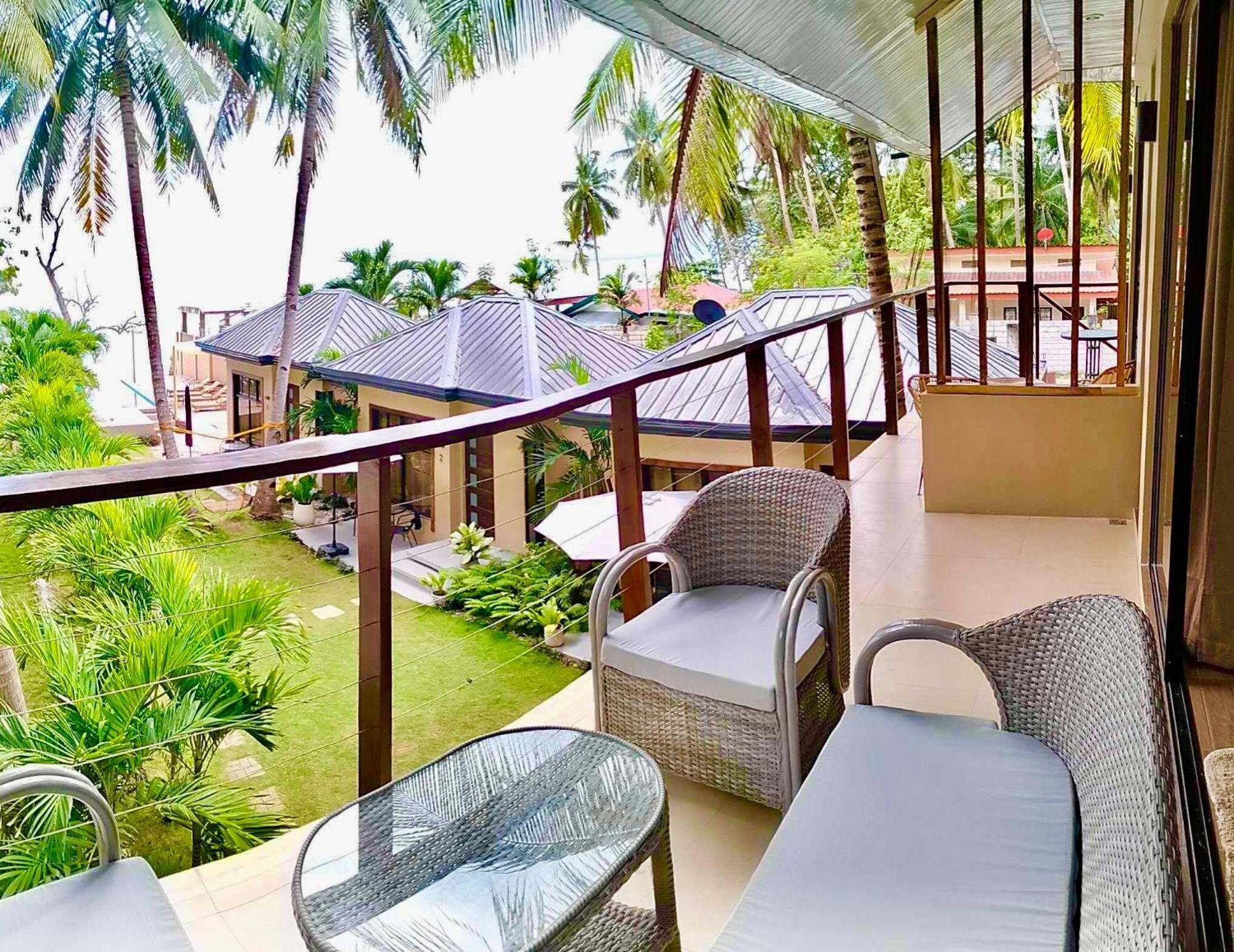 Southseas Beach Resort And Dive Center Santander Ngoại thất bức ảnh