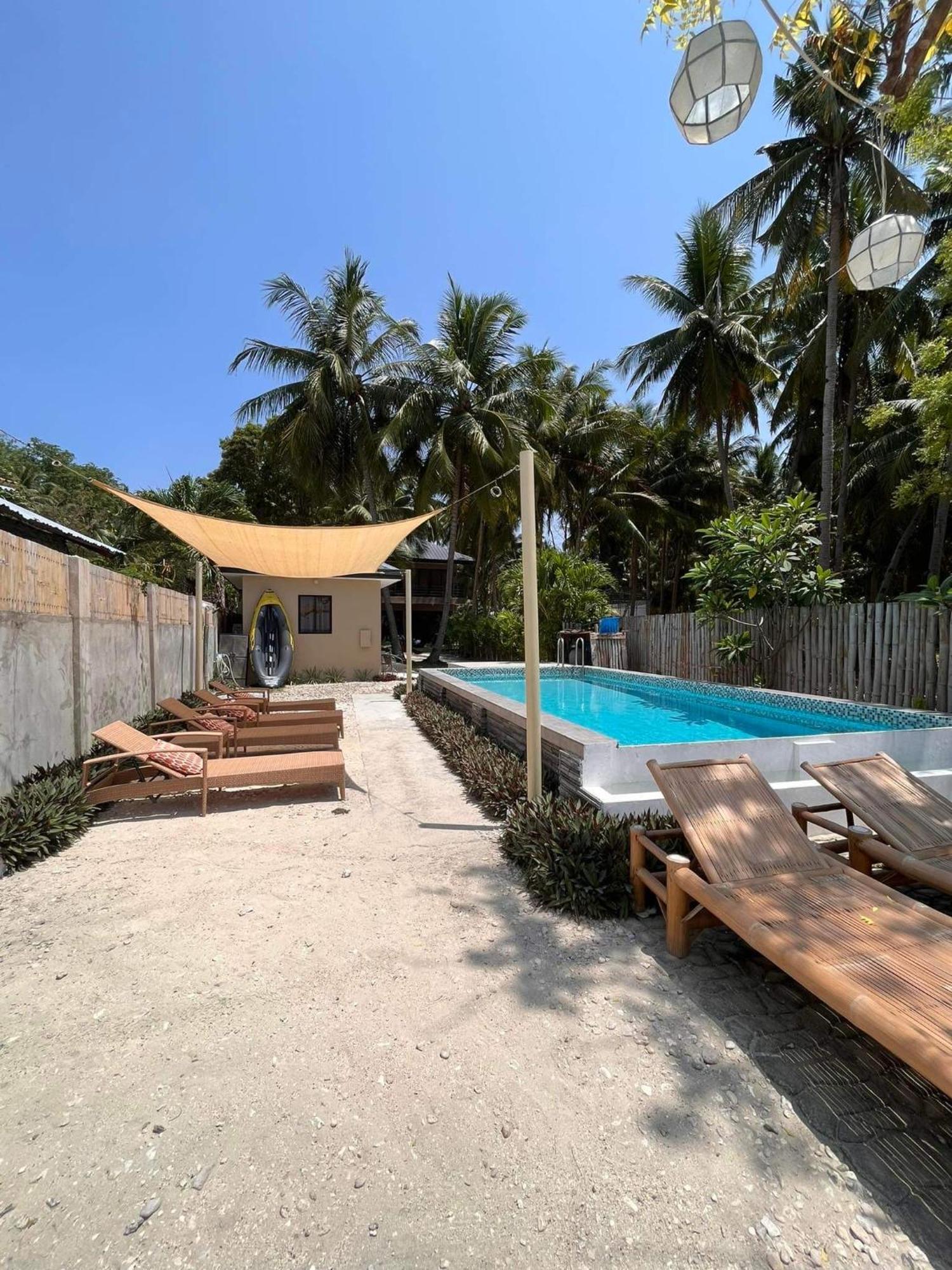 Southseas Beach Resort And Dive Center Santander Ngoại thất bức ảnh