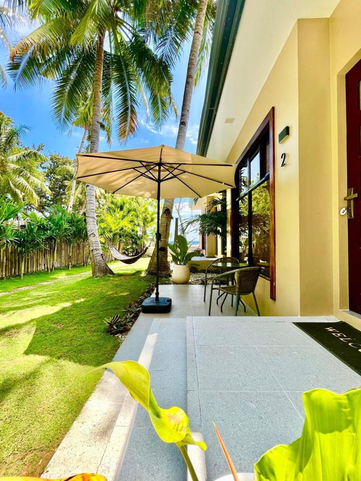 Southseas Beach Resort And Dive Center Santander Ngoại thất bức ảnh